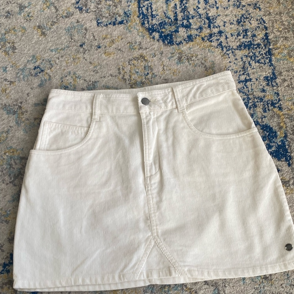 Women’s Size Small White Mini Skirt
